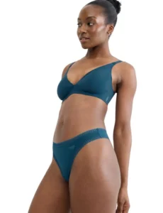 sloggi go crush Γυναικεία Σλιπ string 3pack 10219704 v022 (Αντιγραφή)