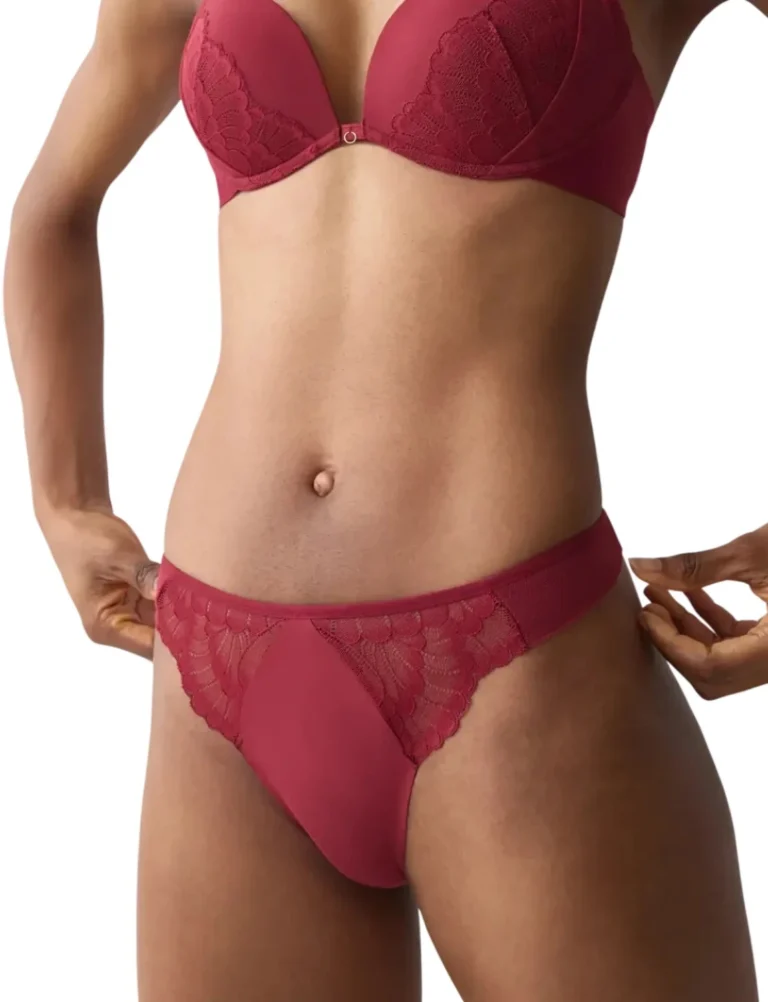 triumph love in lace Γυναικείο Σλιπ string 10228563 6845